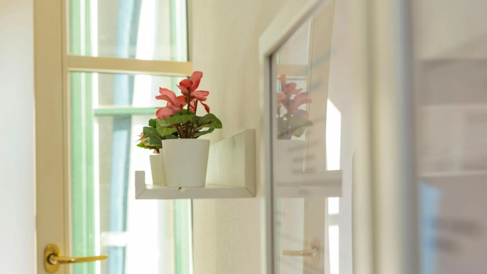Le Corti Degli Artisti - Apartments Navigli Милан