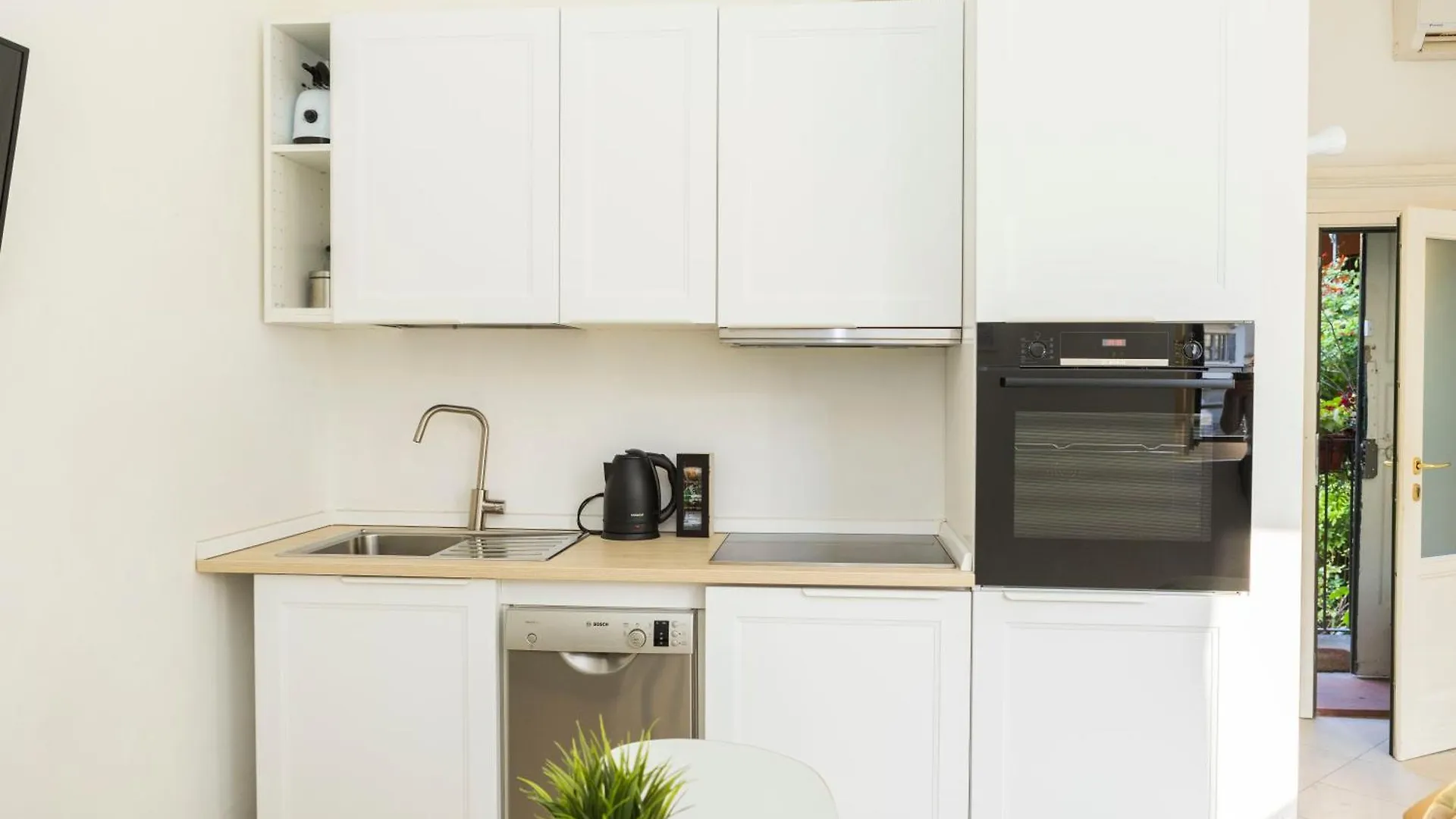 Le Corti Degli Artisti - Apartments Navigli Милан 0*,  Италия